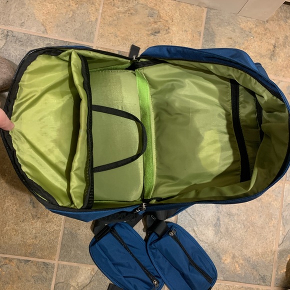 Medium Camera Backpack - Picture 3 of 6